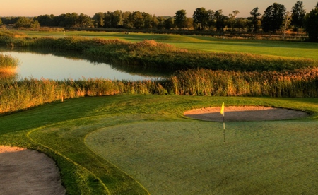 wbg-white-beach-golf_course-450px